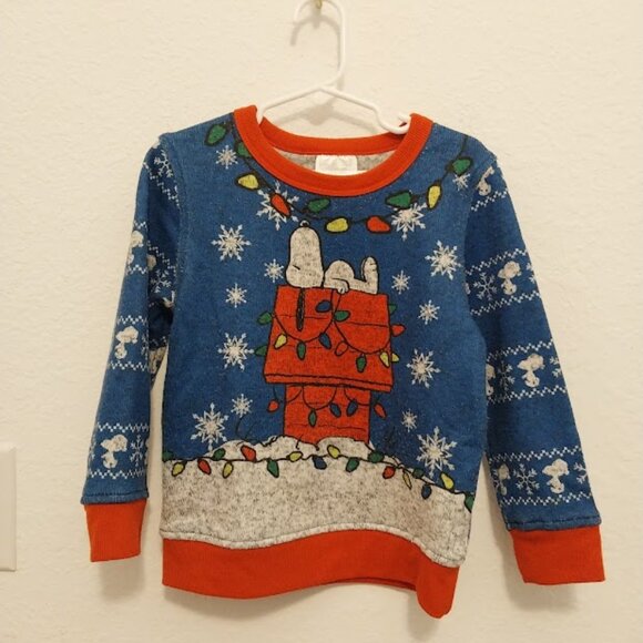 Snoopy Christmas Sweater - Picture 1 of 11